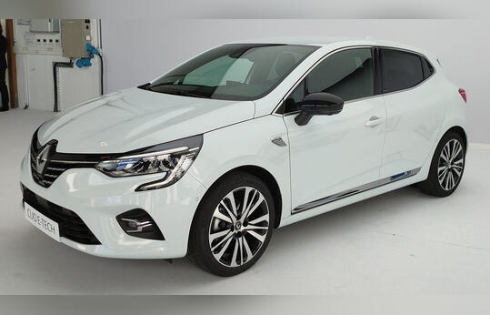  Llega el Clio híbrido con 3 versiones de motor