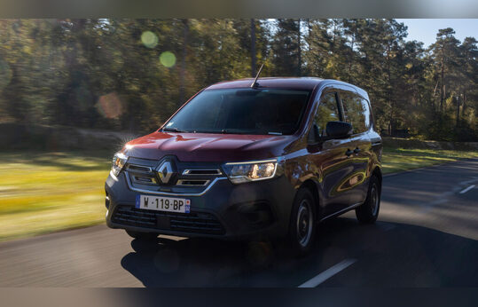 Nuevo Renault Kangoo Furgón E-Tech eléctrico en 2022