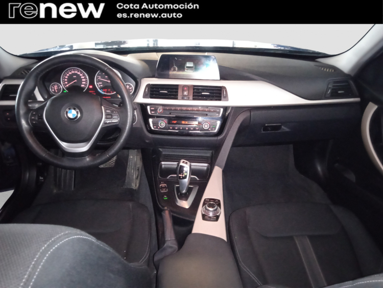 BMW Serie 3 318 d foto 10