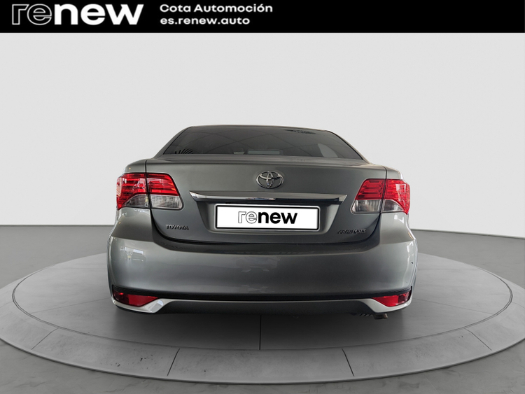 Toyota Avensis Advance foto 7