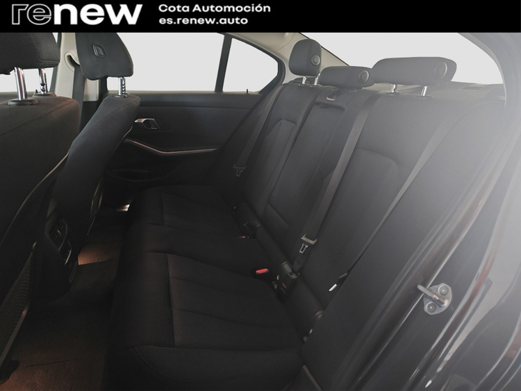BMW Serie 3 320d foto 8