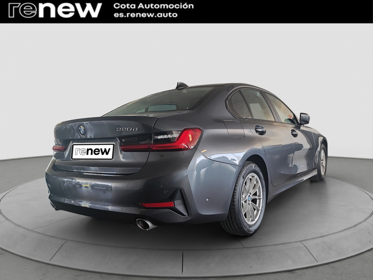 BMW Serie 3 320d foto 9