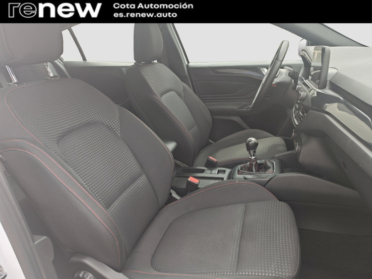 Ford Focus 1.0 ECOBOOST MHEV ST LINE 155 foto 19