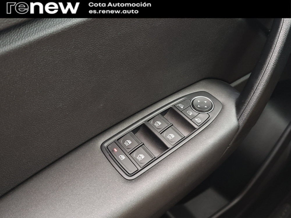 RENAULT CAPTUR INTENS HIBRIDO 145 CV foto 16