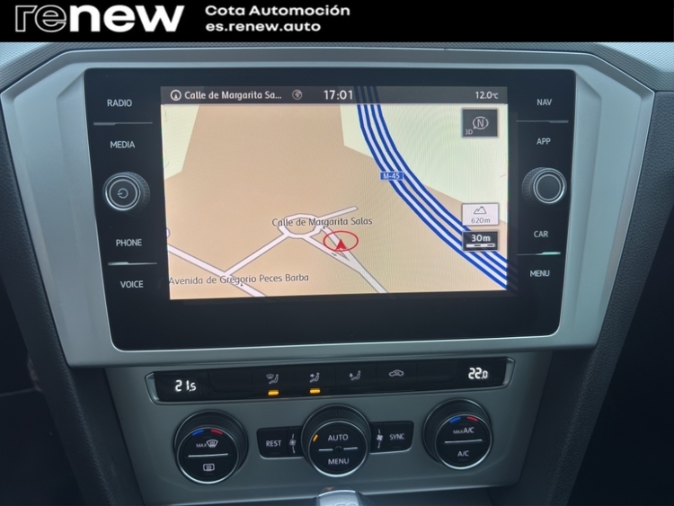 Volkswagen Passat Advance BMT foto 17