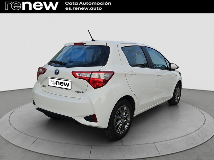 Toyota Yaris Active foto 9